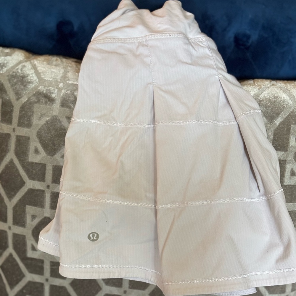 Lulu skort